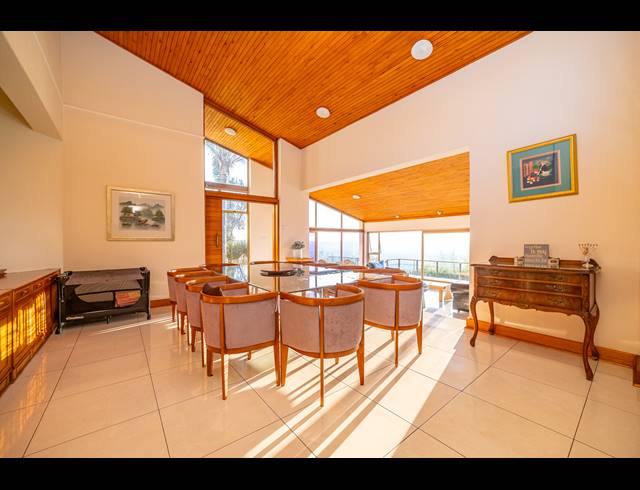 5 BEDROOM FREEHOLD FOR SALE IN NORTHCLIFF